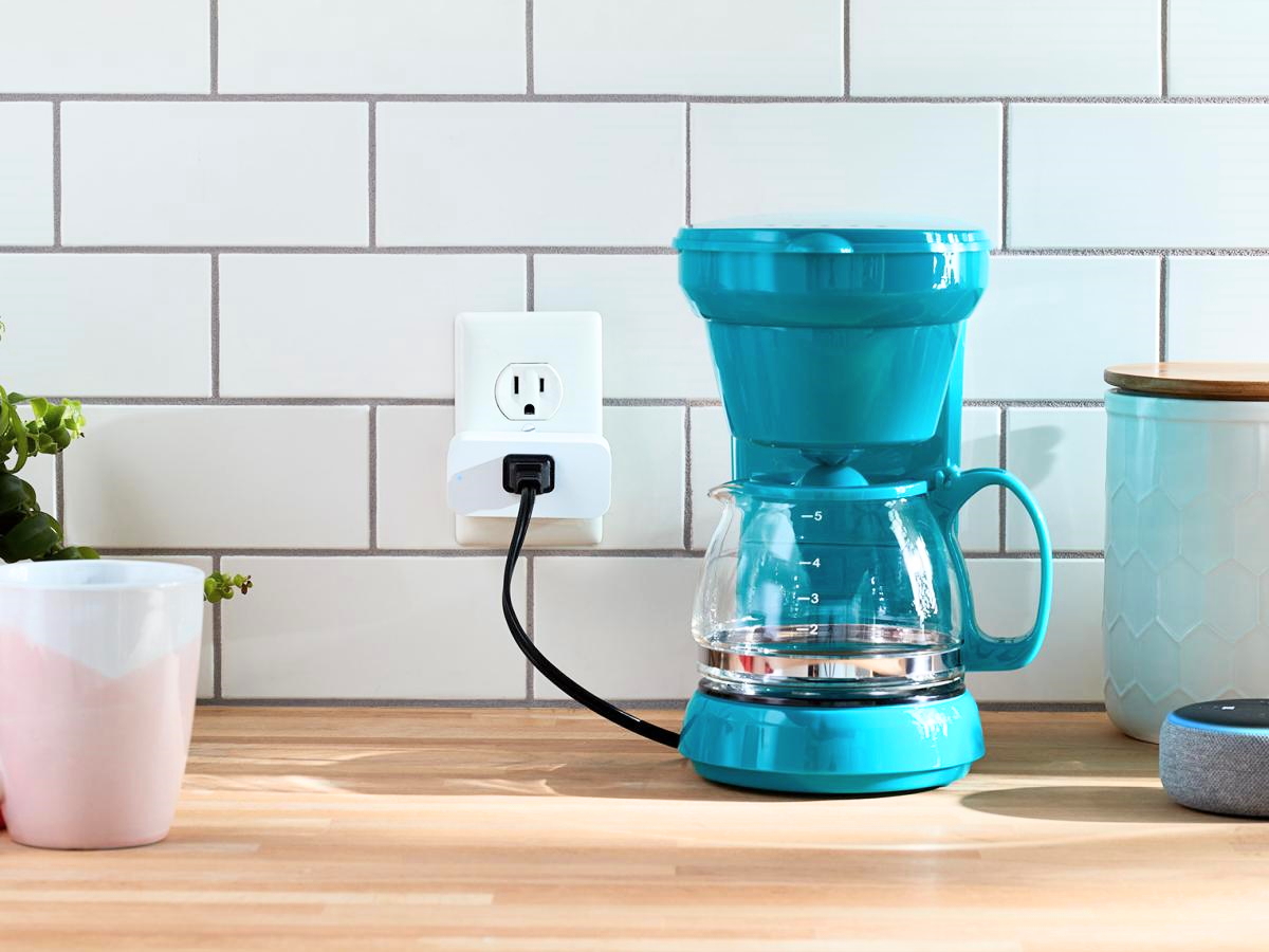 How many watts does a coffee maker use? Explained in detail