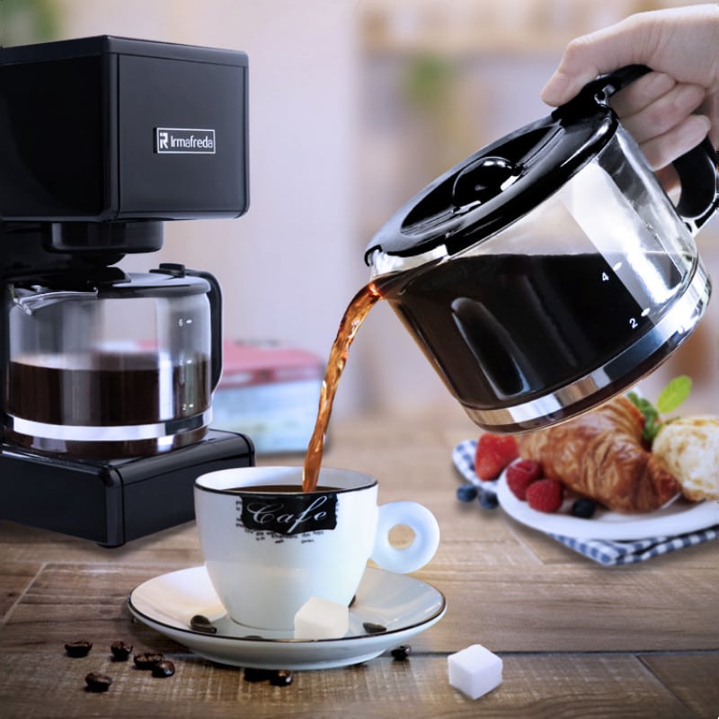 5 Best Coffee Makers for College Reviewed in Detail (Summer 2024)