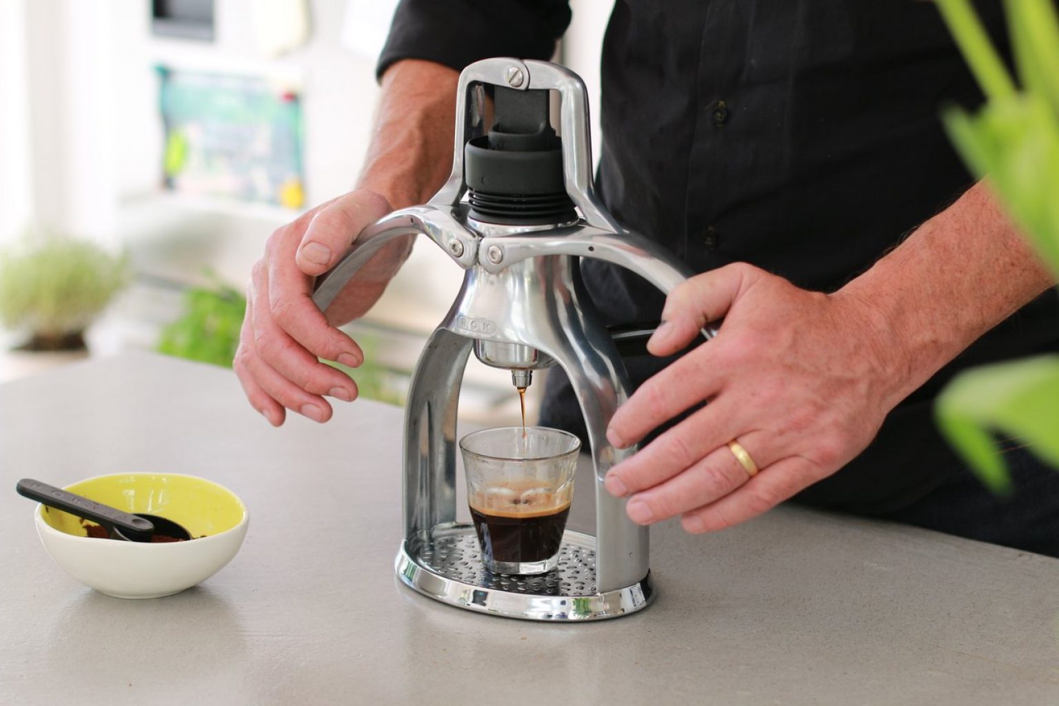 9 Best Manual Espresso Machines Reviewed in Detail (Winter 2024)