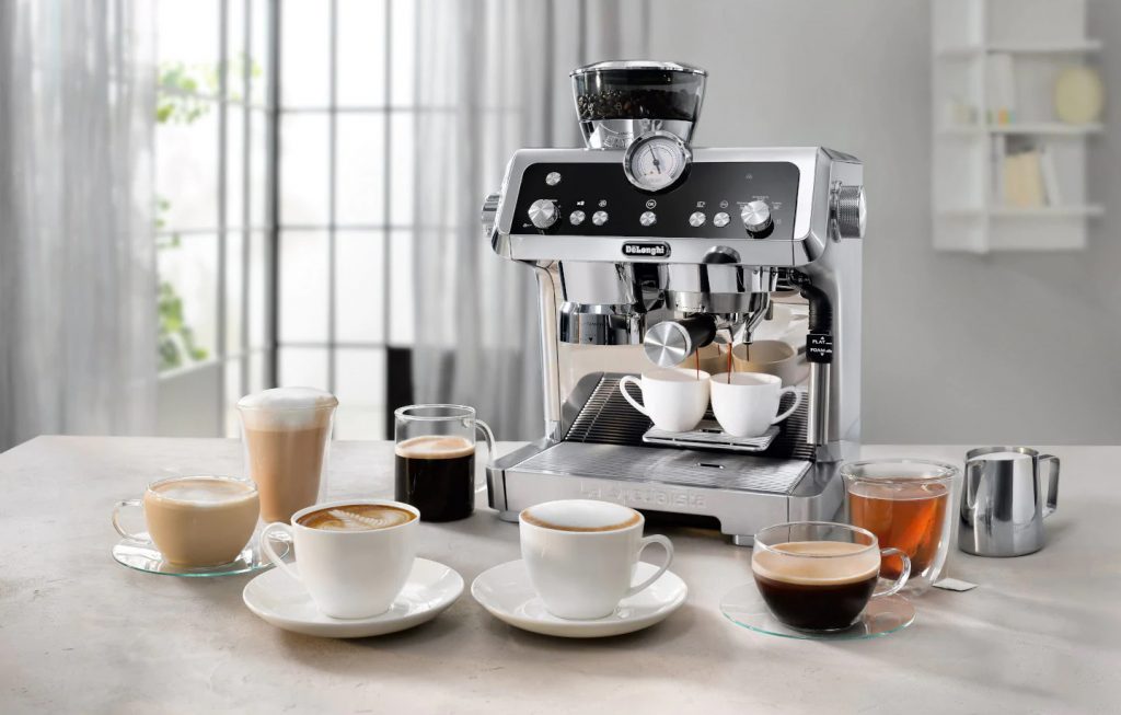 6 Best De’Longhi Espresso Machines – Excellent Quality from the Renown Manufacturer (Winter 2023)