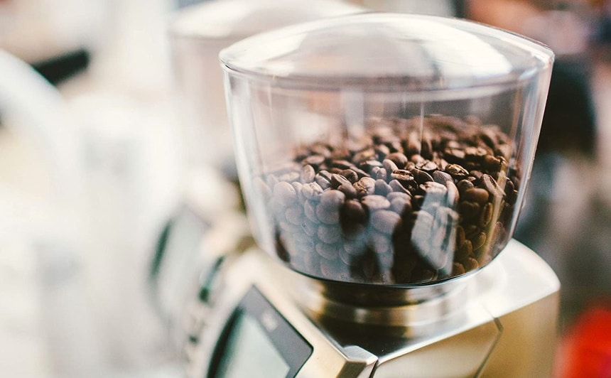 6 Best Commercial Coffee Grinders For Professionals (Winter 2023)