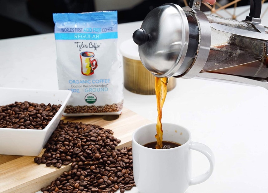 7 Best Low Acid Coffee Brands - Better Choice for Your Health (Winter 2023)