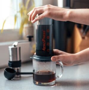 How to Make Espresso with an Aeropress: The Simplest Recipe 1