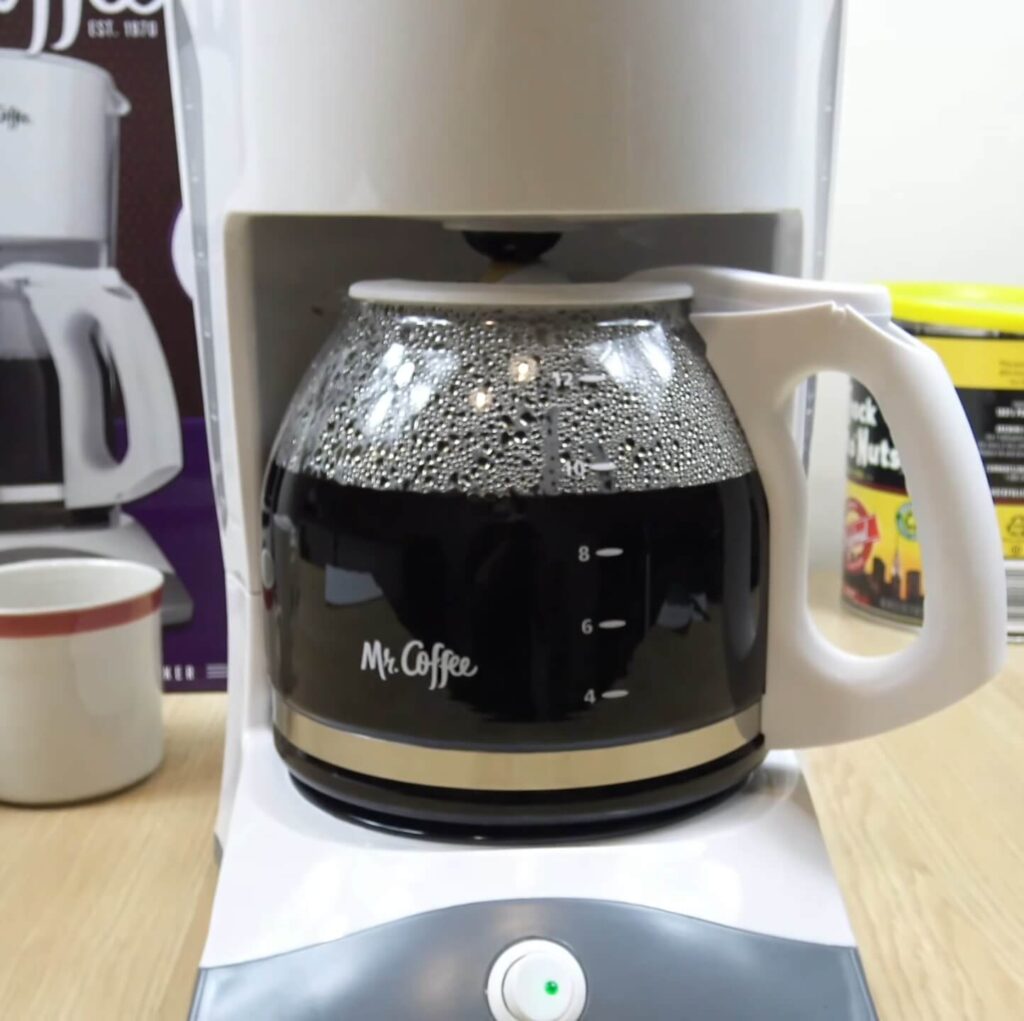 9 Best Office Coffee Makers Reviewed in Detail (Winter 2023)